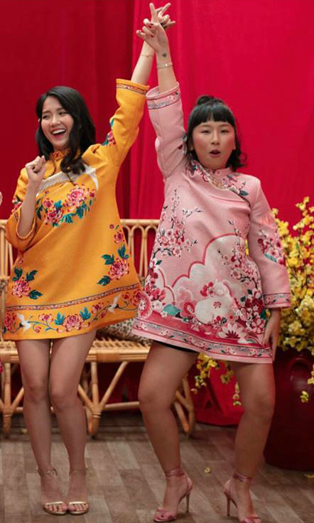 Tưởng rằng cư dân mạng sẽ được thấy cả 3 thêm đằm thắm, dịu dàng hơn, nhưng không, độ hài hước, nhí nhảnh của nhóm bạn hot girl trà sữa 9X không ai có thể sánh bằng.