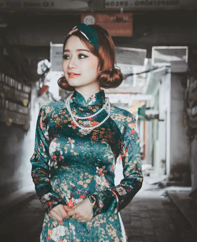 Vậy là trải qua quãng thời gian 2 năm, đến hiện tại Huyền đã khá ưng ý và tự tin về bản thân mình. Và dù đã từng trải qua đau đớn thấu tận tâm can nhưng cứ nghĩ đến lúc được đẹp lên, được tự tin xuất hiện trước mọi người là cô lại cắn răng chịu đựng.