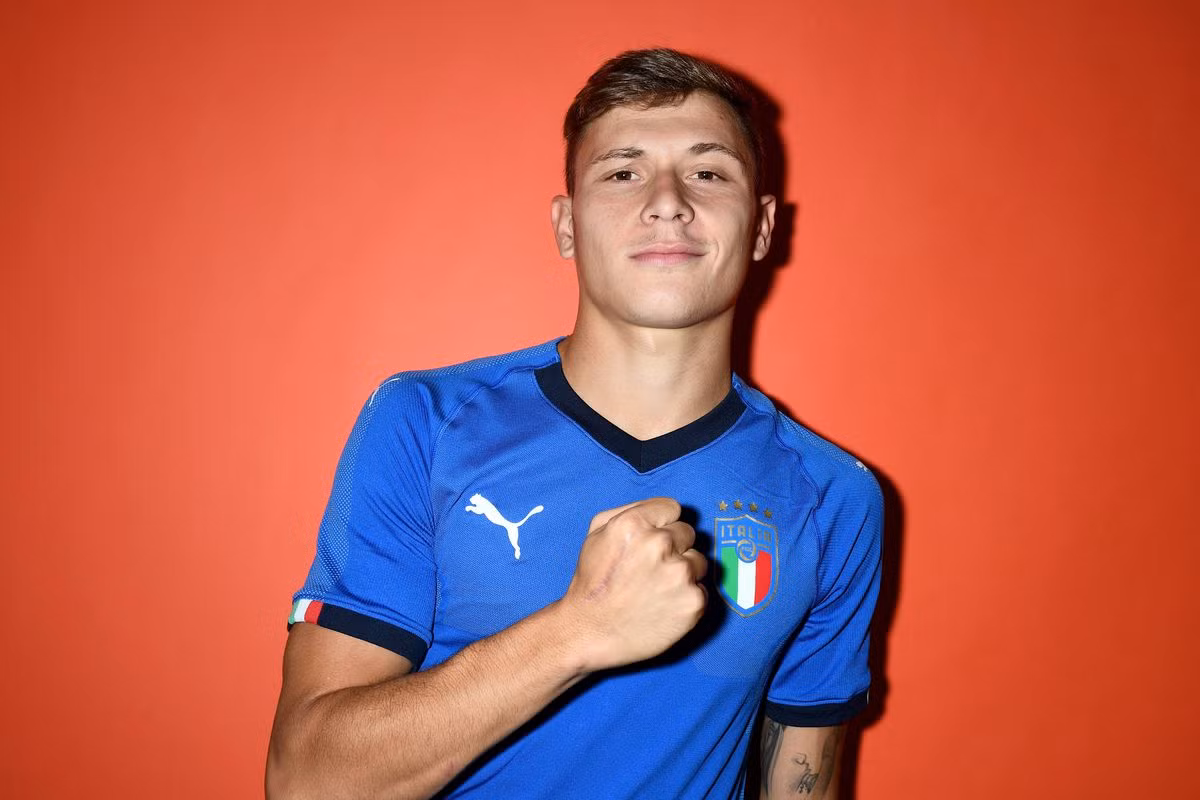 Chuyển nhượng bóng đá từ London, Chelsea duyệt chi để mua Federico Chiesa, Daniele Rugani và Nicolo Barella ngay trong mùa đông.