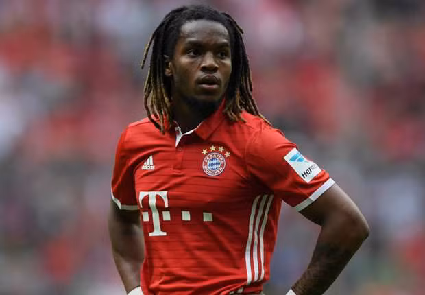 Renato Sanches chốt tương lai: Cuối cùng, sau thời gian dài im lặng, tiền vệ Renato Sanches đã chính thức lên tiếng về tương lai. Theo đó, anh vẫn tiếp tục ở lại Bayern Munich, bất chấp việc chịu phận dự bị ở CLB này. Ảnh: Goal