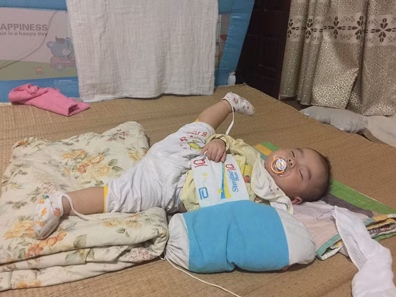 Mới đây, trên một diễn đàn mạng xã hội, chỉ với một bức ảnh khoe ảnh nhóc tì đang say ngủ với tư thế bá đạo, chủ nhân bài đăng đã nhận được hơn 20 nghìn lượt like.