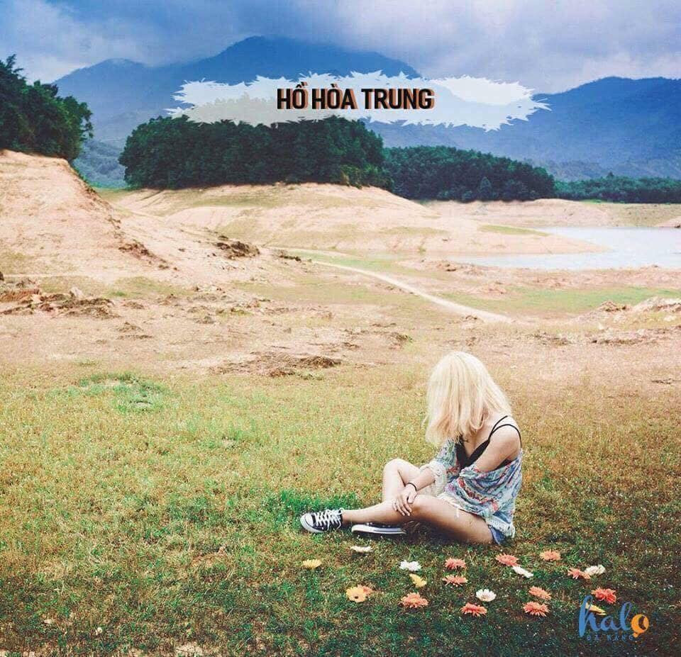 Hồ Hòa Trung nằm cách thành phố Đà Nẵng không xa, tới đây các bạn trẻ sẽ được hòa mình vào thiên nhiên, cây cỏ và không gian khá thoáng mát tỏa ra từ hồ điều hòa.