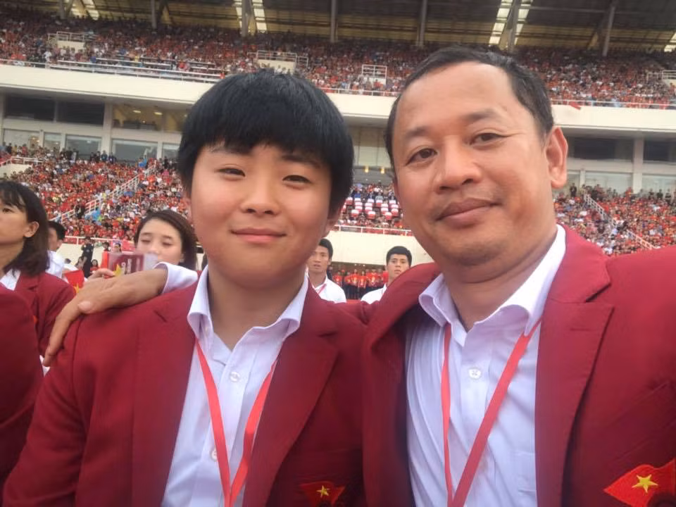 Các cầu thủ Olympic Việt Nam thường gọi Lee Young Sub bằng tên tiếng Việt là Lê Văn Thắng. Anh được các cầu thủ yêu quý bởi sự vui vẻ, tận tình.