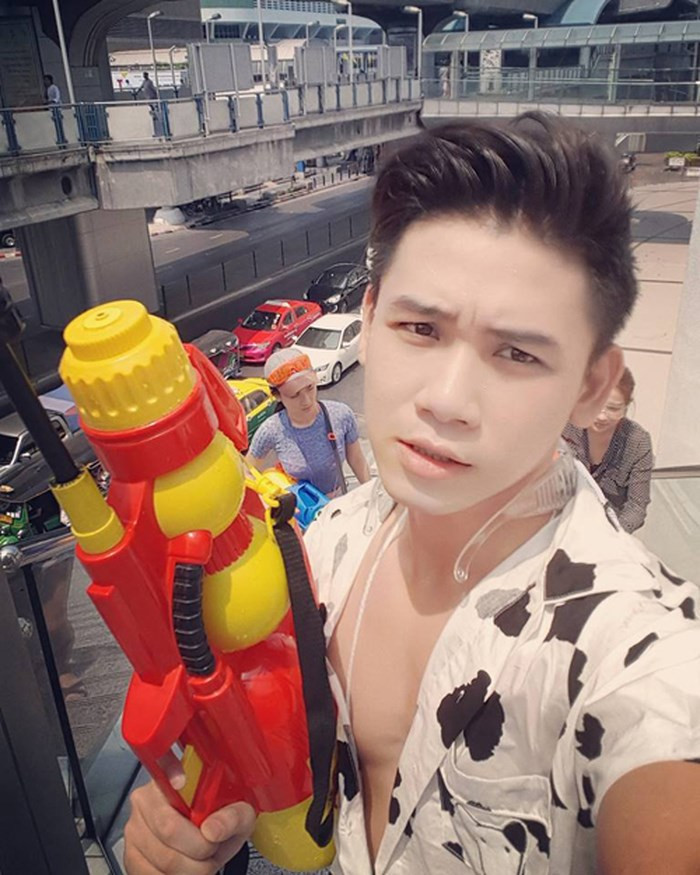 Lễ té nước mang ý nghĩa rửa sạch tất cả những điềm xấu và đón chào một năm mới tốt lành.