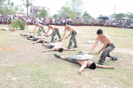 Man nhan bo doi bien phong VN pho dien vo thuat 