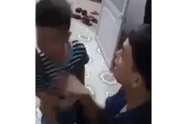 Phan no cha ruot tat con nho bom bop... con doa giet