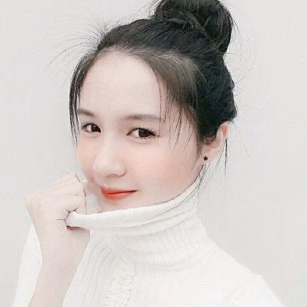 Minh Tâm cho biết ban đầu, cô nàng khá áp lực vì phải học một khối lượng kiến thức rất lớn. Nhưng dần dần đã quen hơn, biết cách tự học hơn.