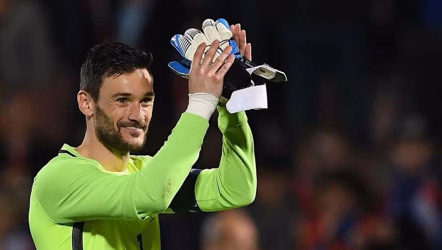 Không nổi tiếng bằng những đồng nghiệp kể trên nhưng Hugo Lloris suốt những năm qua vẫn luôn là sự lựa chọn số 1 của cả Tottenham lẫn đội tuyển Pháp.