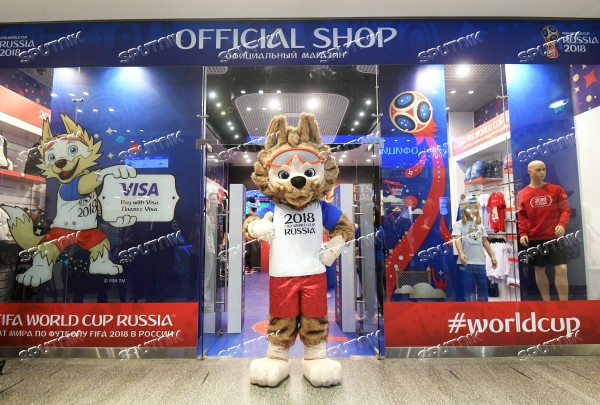 Tất cả các fanzone trên đều được trang bị những tiện nghi hết sức hiện đại như màn hình lớn, dịch vụ ăn uống, lưu trú và mua sắm đều được BTC World Cup 2018 tính toán cụ thể và triển khai lắp đặt để phục vụ NHM.