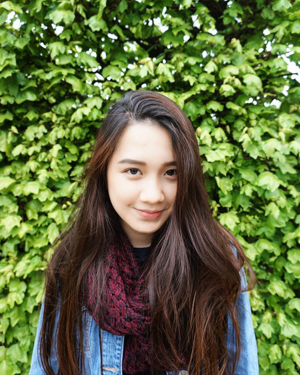 Trước thông tin sắp lên xe hoa của Ketmany Sivilay, bạn bè, người hâm mộ để lại nhiều bình luận chúc phúc.