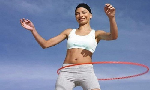 Bat mi loai nuoc uong cho vong eo dep ngo ngang