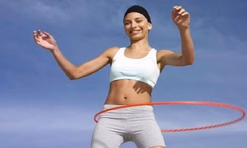 Bat mi loai nuoc uong cho vong eo dep ngo ngang