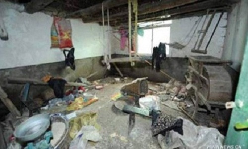 Rung dong 4 anh chi em ruot uong tu van