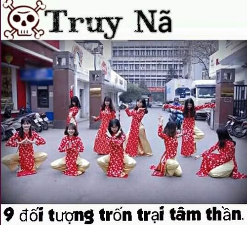Quy trình đào tạo khắc nghiệt, ai không chịu được thì “đào tẩu” và kết quả là “được” đăng hình miễn phí trên các cột điện.