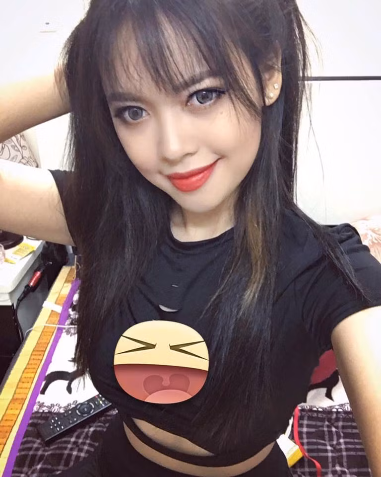 Thanh Hằng giành giải Miss Xây dựng, tuy nhiên cô bạn này lại cho rằng do trường ít nữ nên danh hiệu đó là mình may mắn có được. Còn với bạn bè đánh giá, giải thưởng này cũng chính là do sự nỗ lực và cô bạn này xứng đáng có được.