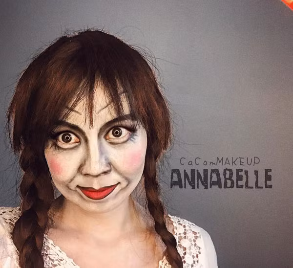 Hiện tại, Cá Cơm đang theo học khóa make up trang điểm chuyên nghiệp do chuyên gia trang điểm nổi tiếng Nam Trung người từng là Giám đốc sáng tạo của chương trình VietNam Next Top Model hướng dẫn.