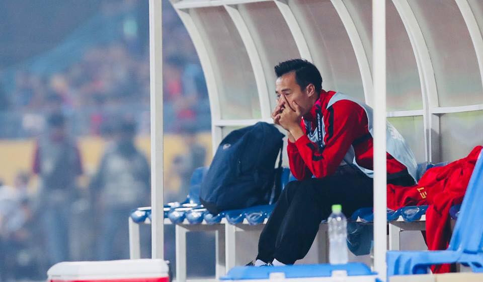 Cụ thể, Văn Toàn gặp chấn thương sau buổi tập của tuyển Việt Nam tối 23/11. Theo thông tin ban đầu, anh bị chấn thương đầu gối và rất có thể sẽ chia tay hành trình AFF Cup 2018 cùng ĐT Việt Nam.