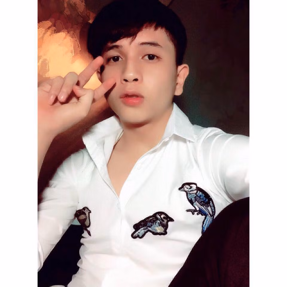 Qua từng bức ảnh, Ken Julien chinh phục mọi trái tim của những cô nàng FA.