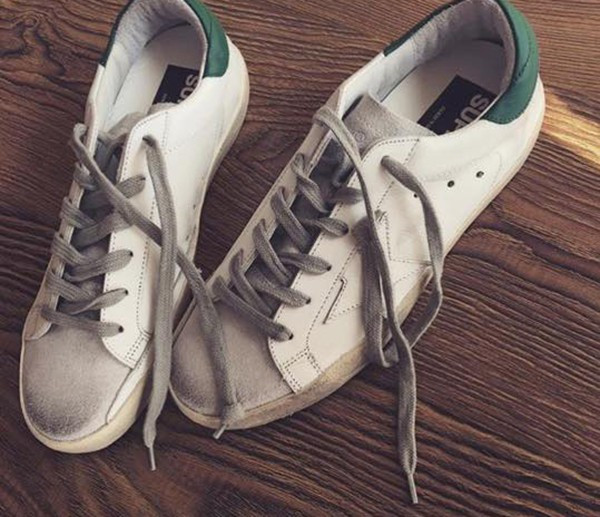 Giày bẩn đã là một trào lưu cực thịnh của làng thời trang.