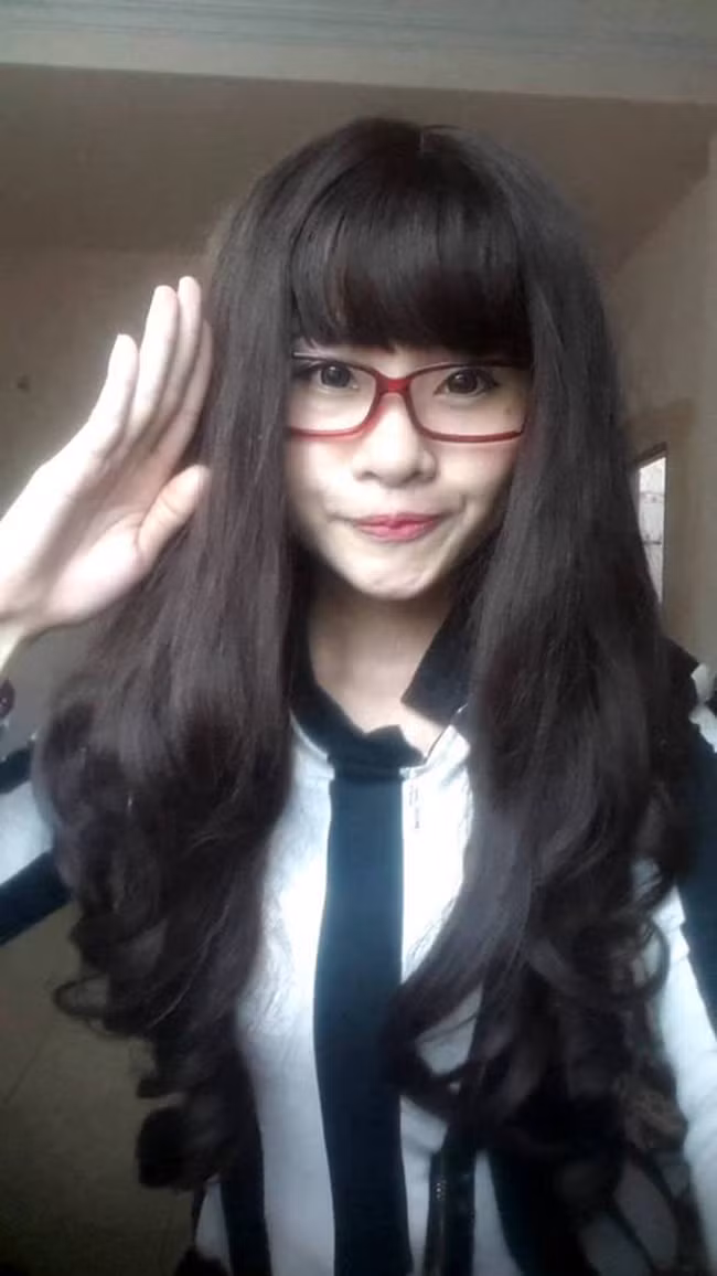 Việc trở lại đầy bất ngờ của Chippy Pola với nhan sắc cực khác khiến nhiều người ngã ngửa, nhiều anh chàng còn tiếc nuối hùi hụi khi cho rằng biết thế ngày xưa yêu em nó luôn có phải giờ có người yêu là hot girl.