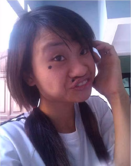 Năm 2013 chính là thời điểm cực thịnh của phong trào chế ảnh trên mạng xã hội và Chippy Pola chính là một trong số những gương mặt nổi tiếng bị chế ảnh nhiều nhất thời gian đó. Cô gái nổi tiếng có ngoại hình "xấu lạ" này nhanh chóng nổi tiếng theo tốc độ ánh sáng trên mạng xã hội.