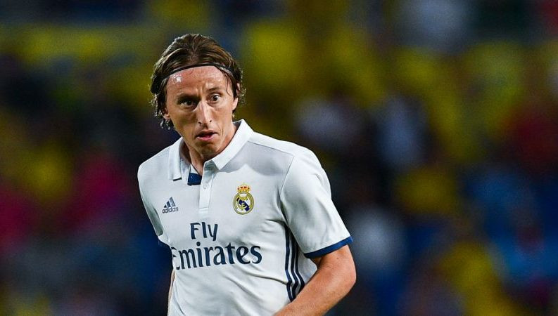 Theo Diario Gol, tiền vệ Luka Modric của Real Madrid đang lên kế hoạch rời La Liga và điểm đến có thể là M.U. Ảnh: Diario Gol