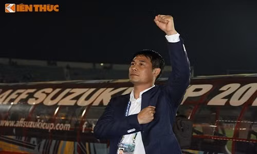 Bo y dinh tu chuc, HLV Huu Thang se lam gi cho DTVN?