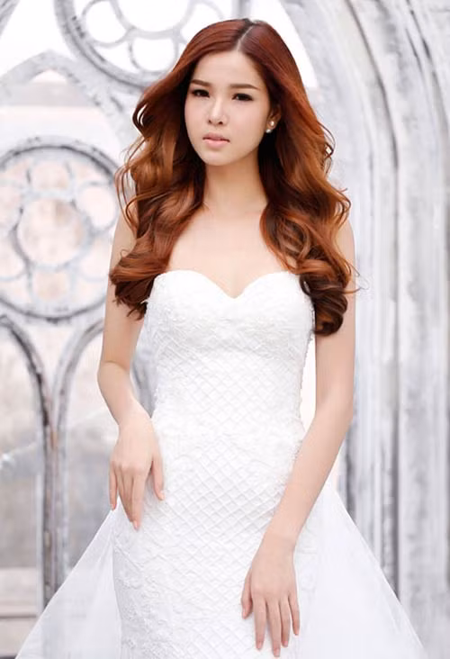 Thế nhưng, nhiều người cũng tỏ ra vui mừng khi showbiz Việt lại chuẩn bị đón nhận một cặp đôi trai tài - gái sắc.