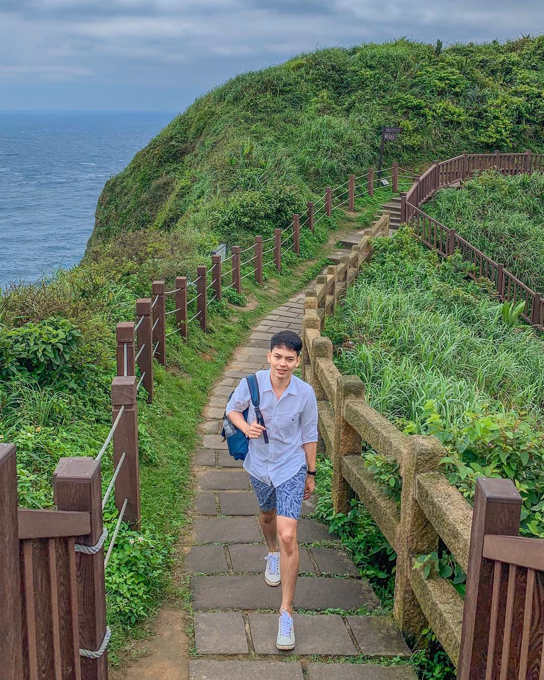 Mũi Bitou Cape, ở Cơ Long, cách trung tâm Đài Bắc 50 km, đây là địa điểm check-in thuộc dạng "cực phẩm" tại Đài Loan.