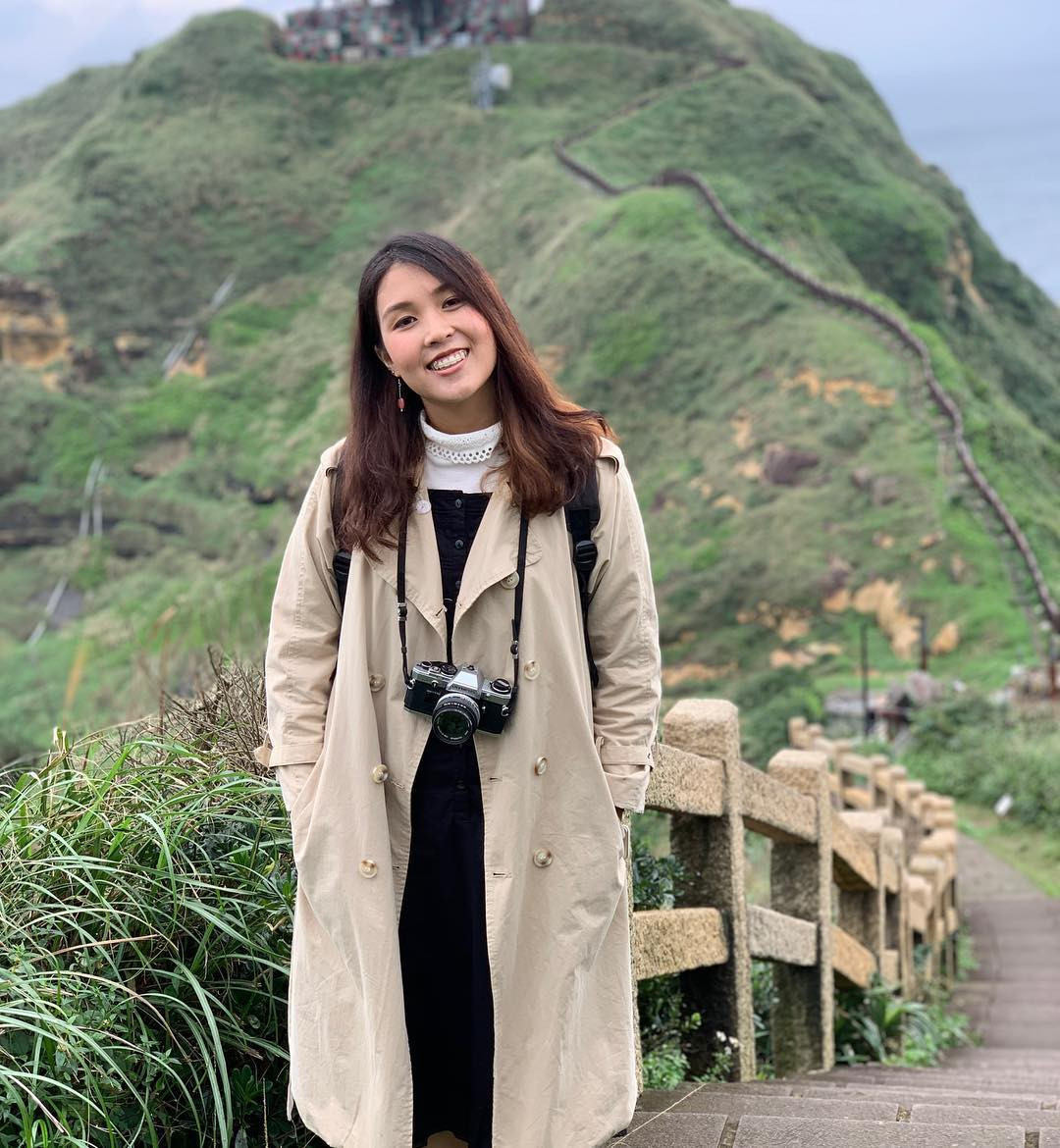 Ở đường mòn Bitou Cape phải cách vài trăm mét là có một chỗ râm hay một chiếc chòi lá để tránh nắng. Thế nên, bạn nhớ chuẩn bị mũ nón tránh nắng, nước uống và chọn một đôi giày thật êm chân để di chuyển.