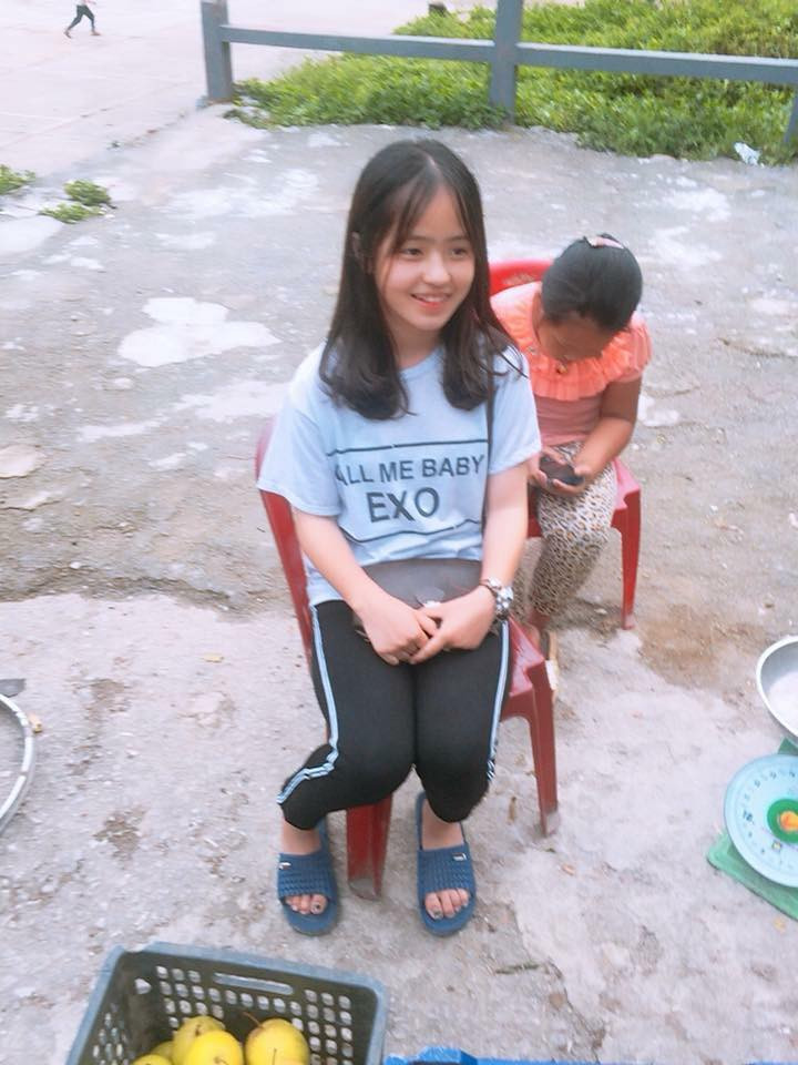 Nhiều người đã ghé thăm Facebook của Sinh nhưng có lẽ vì ngại phiền phức, cô bạn đã khóa Facebook.