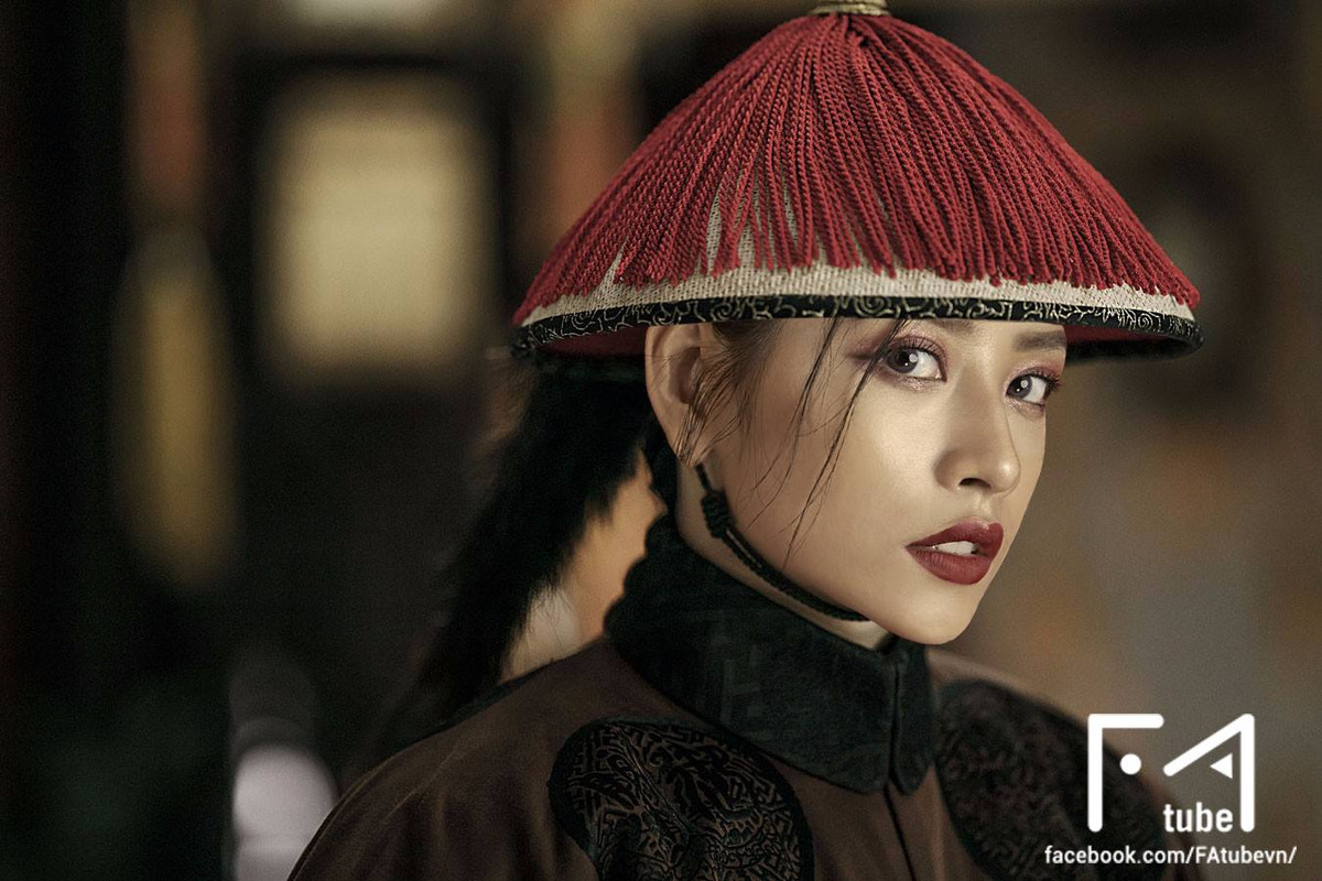 Dân mạng vô cùng khen ngợi những bức ảnh ghép "có tâm" của các thành viên fanpage trên bởi từng chi tiết được họ trau chuốt rất kĩ lưỡng.