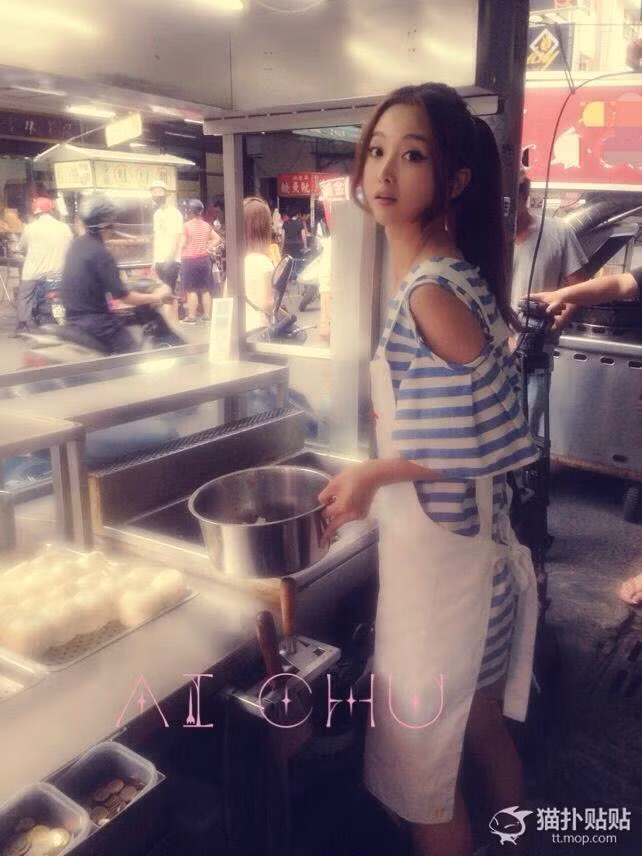 Được biết hình ảnh chụp lén cô hot girl bánh bao trên được ghi lại tại một khu chợ thuộc trung tâm Đài Loan (Trung Quốc).