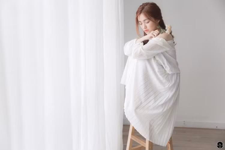 Cùng ngắm nhìn những hình ảnh cực đẹp của nữ sinh ĐH Sài Gòn chiếm sóng MXH nhờ bức ảnh mặc Hanbook.