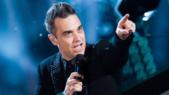 Tuy nhiên, với hành động "bẩn thỉu" của mình, chắc chắn hình ảnh của Robbie Williams sẽ bị ảnh hưởng rất lớn và phải đến bao giờ "vết nhơ" này mới được tẩy rửa.