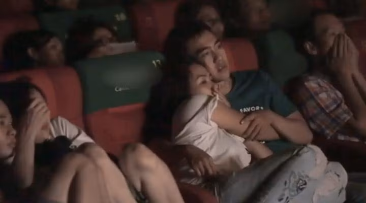 Dù tình yêu của bạn dành cho cô ấy có sâu đậm tới mấy thì thể diện cũng là thứ quan trọng không kém. Tuy nhiên, mọi trường hợp trên đều phải "quỳ" trước hai thanh niên cuối cùng này: hoảng loạn tới mức... "bĩnh" cả ra quần.