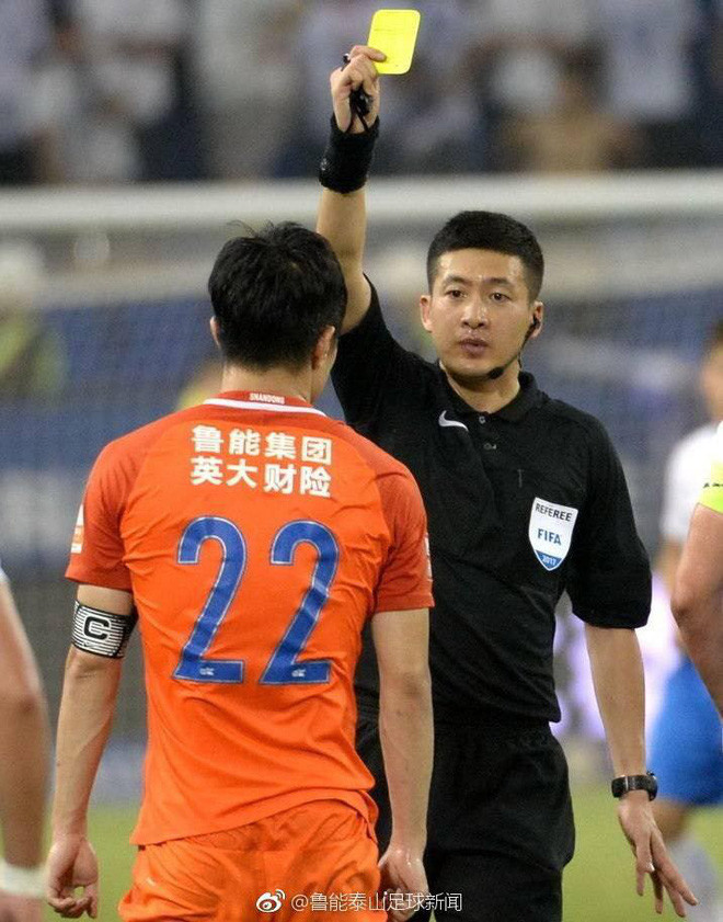 Những bức ảnh đời thường của Trương Lôi là khá hiếm hoi nhưng điều này dường như cũng chẳng mấy ảnh hưởng bởi các cô gái đang bắt đầu cho thêm tên của anh vào danh sách nam thần mới.