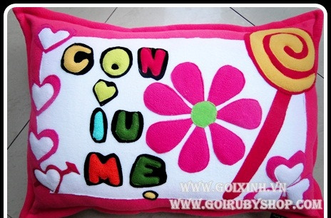 Những chiếc gối đáng yêu dành tặng mẹ cũng như người ấy cũng là một lựa chọn không tồi cho ngày 8/3.