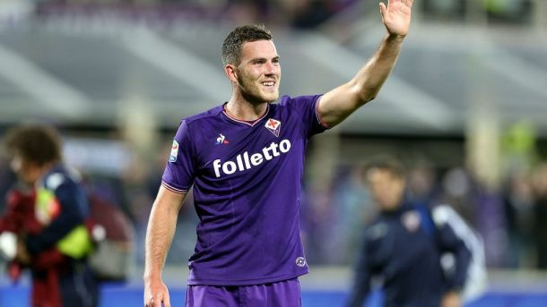 Arsenal đang tiếp cận tiền vệ Jordan Veretout của Fiorentina, thông qua việc đàm phán với chính người đại diện của cầu thủ này.