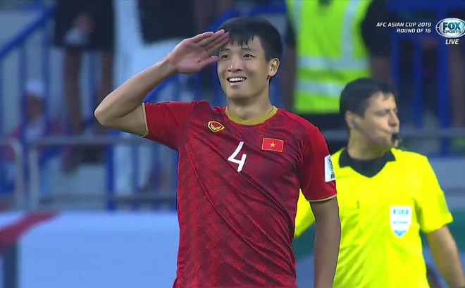 Kể từ khi Đình Trọng chấn thương, vị trí trung vệ cánh của đội tuyển Việt Nam ở những giải đấu gần đây khó thoát khỏi tay trung vệ người Hà Tĩnh - Bùi Tiến Dũng.