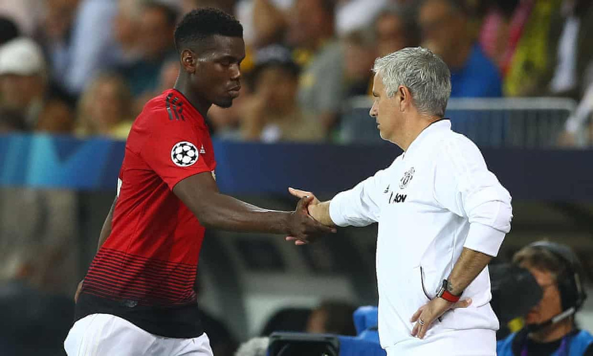 HLV Jose Mourinho và tiền vệ Paul Pogba đã tạm thời gạt bỏ cái tôi, để đặt lợi ích lên trên tất cả. Nhưng Barca vẫn ngấm ngầm giật dây để Pogba để nổi loạn.