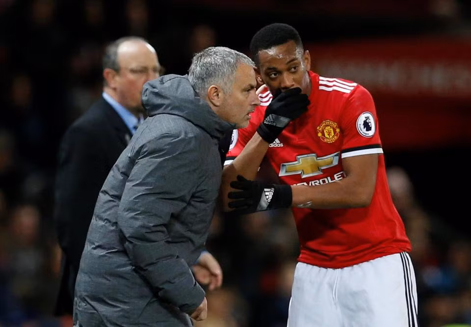 Thời gian qua, đã xuất hiện nhiều tin đồn Martial sẽ rời sân Old Trafford hè tới để đầu quân Juventus hoặc PSG.