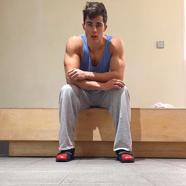 Bên cạnh đó Pietro Boselli khiến nhiều người phải ghen tị vì vừa có trí tuệ vừa có ngoại hình vô cùng bắt mắt.
