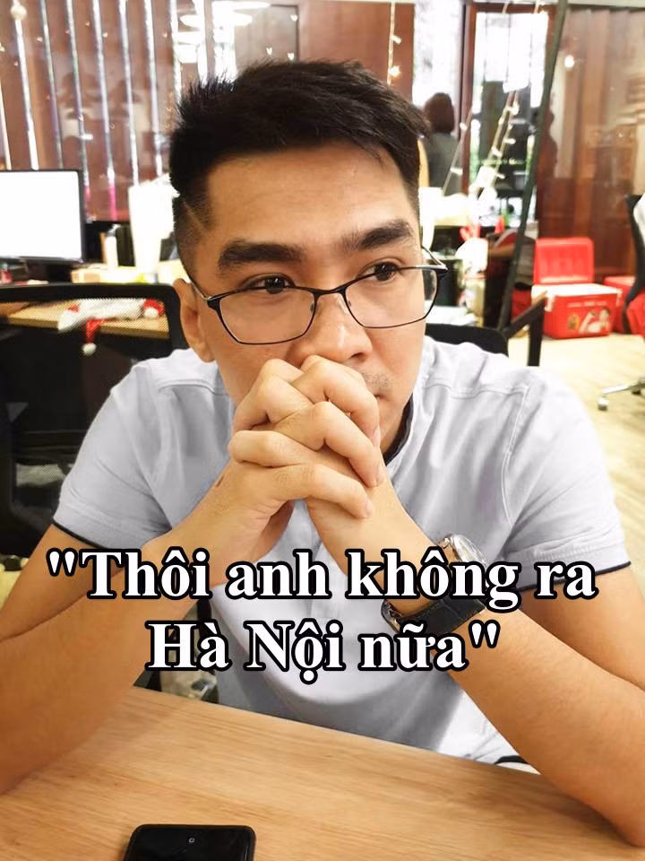 Dựa trên câu nói này, sau khi tình cũ Pewpew bị đặt nghi vấn là nữ chính trong clip sex nhiều dân mạng đã để lại những bức ảnh chế lý do mà chàng streamer này không ra Hà Nội.