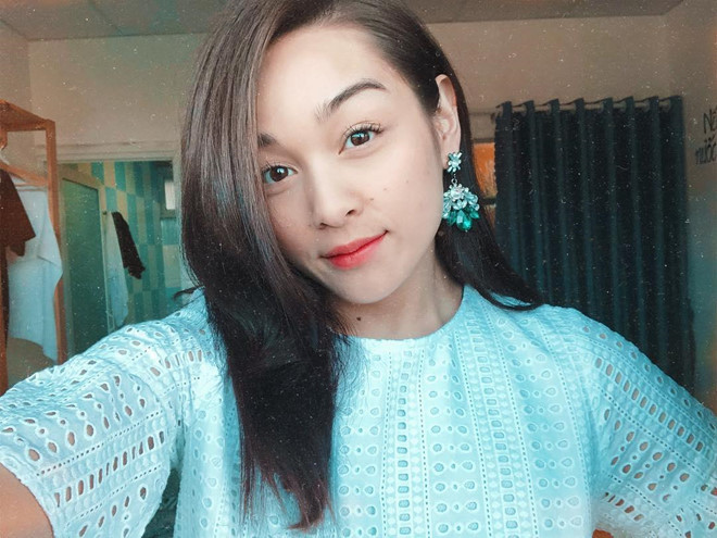 Như Ngọc (tên tiếng Anh là Rosanna) mới đây gây chú ý khi xuất hiện trên một diễn đàn mạng Việt. Cô nàng này là 9X gốc Việt lai 4 dòng máu gồm Hàn, Việt, Trung, Pháp.