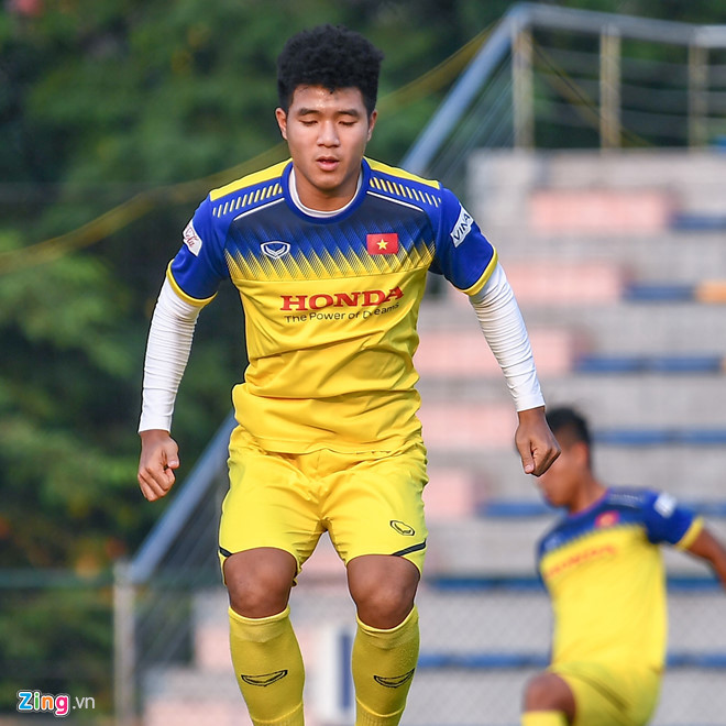 Không được gọi tập trung đội tuyển Quốc gia nhưng Hà Đức Chinh lại xuất hiện ở danh sách U22 Việt Nam chuẩn bị cho trận giao hữu với UAE.