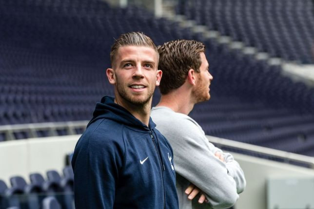 Chuyển nhượng bóng đá từ Metro khẳng định, MU sẽ kích hoạt điều khoản mua lại Toby Alderweireld từ Tottenham với giá 25 triệu bảng - điều khoản chính thức bắt đầu có hiệu lực sau khi mùa giải 2018/19 khép lại.