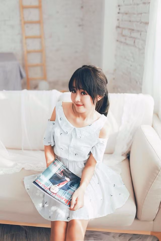 Tuy nhiên, với lịch học khá bận rộn, cô nàng này đã không ít lần phải từ chối những lời mời hấp dẫn của các đối tác.