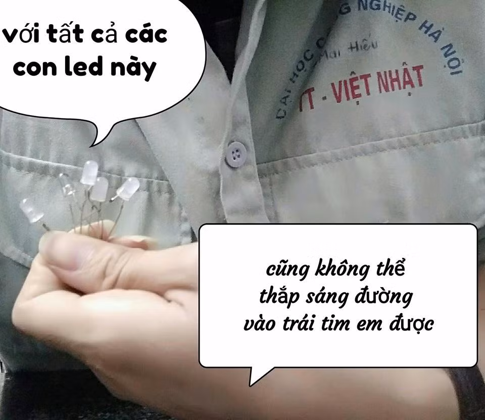 Những linh kiện điện tử tưởng vô chi, vô giác và cục mịch khi được đầu óc của chàng sinh viên ĐH Công Nghiệp "thổi hồn" đã trở nên có nghĩa và rất tình.