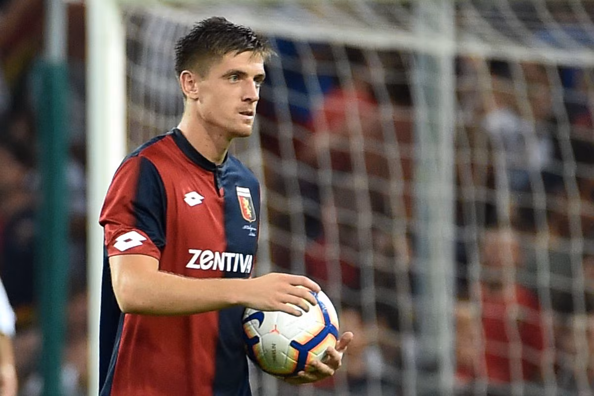 Tiền đạo Krzysztof Piatek của Genoa được cho là đang nằm trong tầm ngắm của Barcelona trong kỳ chuyển nhượng tháng Giêng tới.